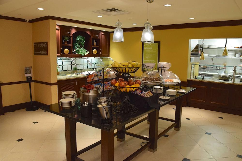 Hilton Garden Inn Dayton/ Beavercreek Exterior photo