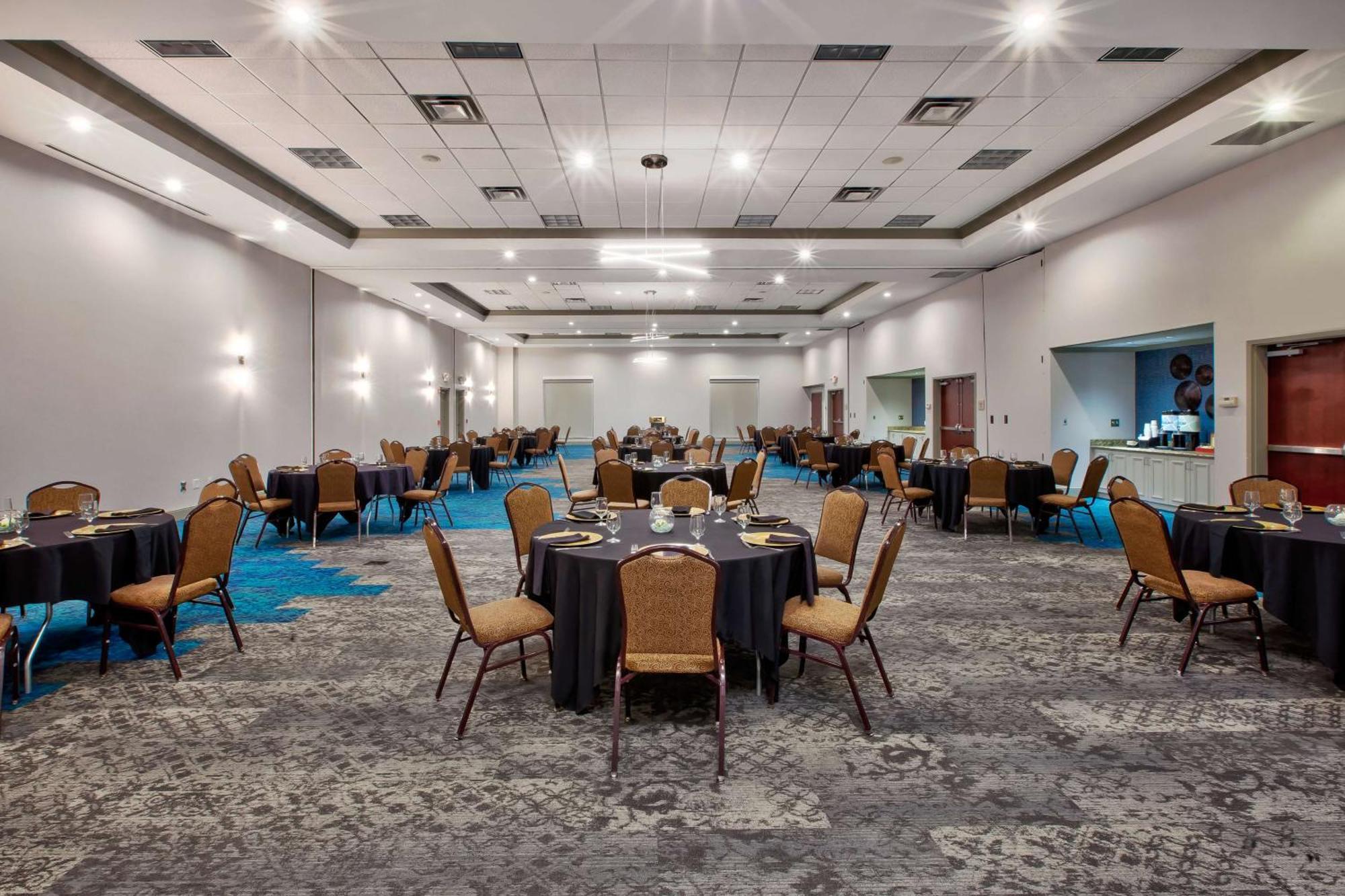 Hilton Garden Inn Dayton/ Beavercreek Exterior photo